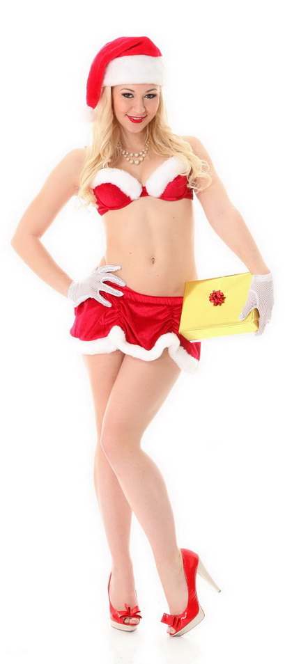 Random image of sexy babes - Hot babes perform exclusive erotic shows on your desktop